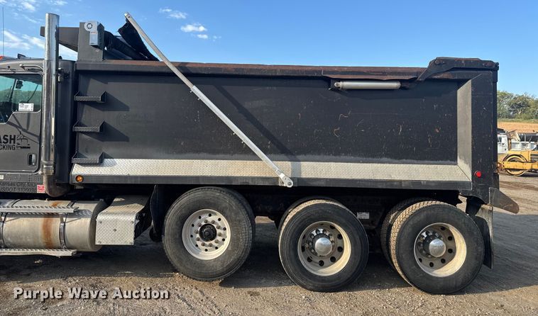 image for item DU3516 2008 Kenworth T800 dump truck
