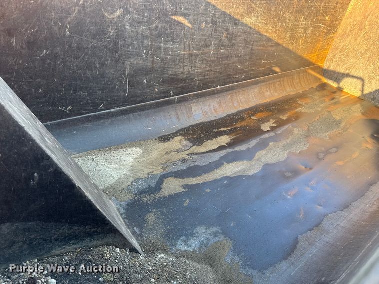 image for item DU3516 2008 Kenworth T800 dump truck