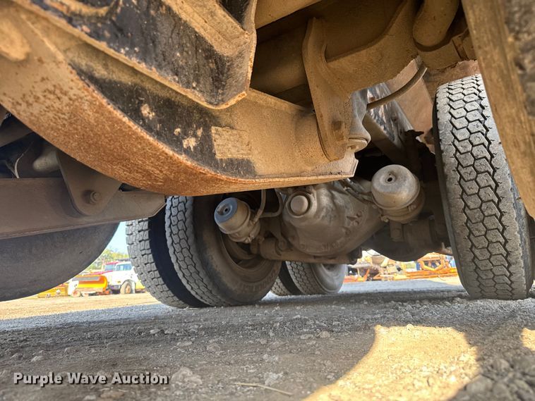 image for item DU3516 2008 Kenworth T800 dump truck