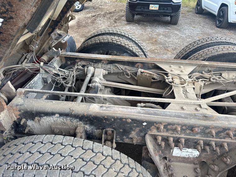 image for item DU3516 2008 Kenworth T800 dump truck