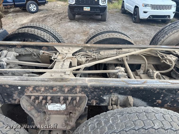 image for item DU3516 2008 Kenworth T800 dump truck