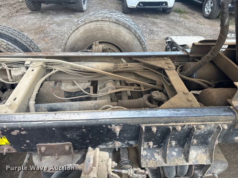 image for item DU3516 2008 Kenworth T800 dump truck