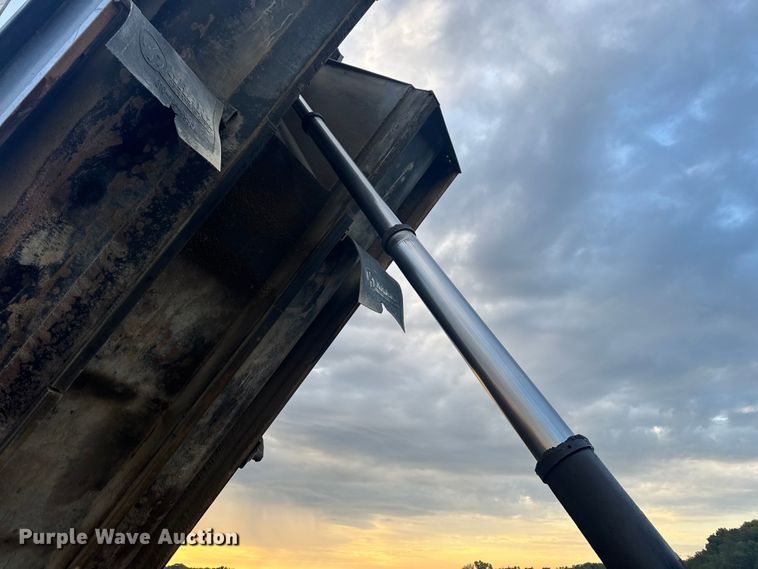 image for item DU3516 2008 Kenworth T800 dump truck