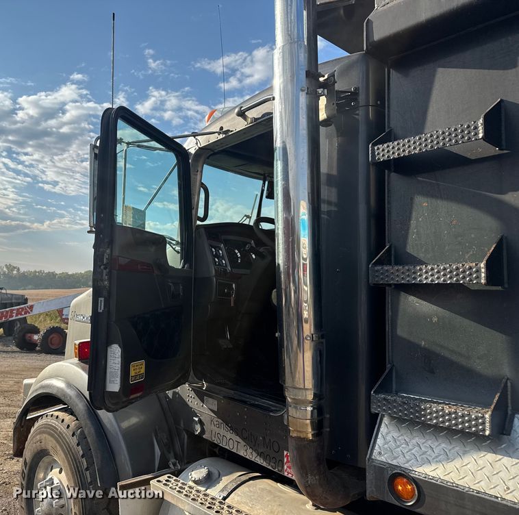 image for item DU3516 2008 Kenworth T800 dump truck