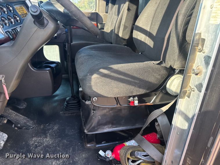 image for item DU3516 2008 Kenworth T800 dump truck