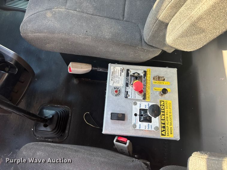 image for item DU3516 2008 Kenworth T800 dump truck