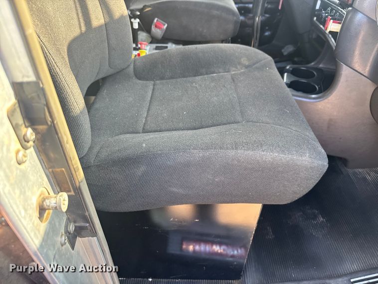 image for item DU3516 2008 Kenworth T800 dump truck