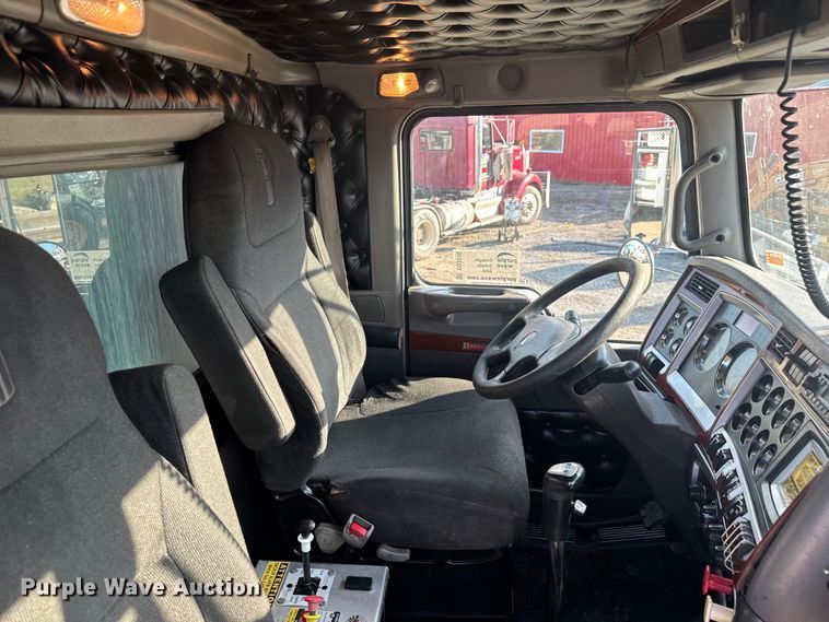 image for item DU3516 2008 Kenworth T800 dump truck