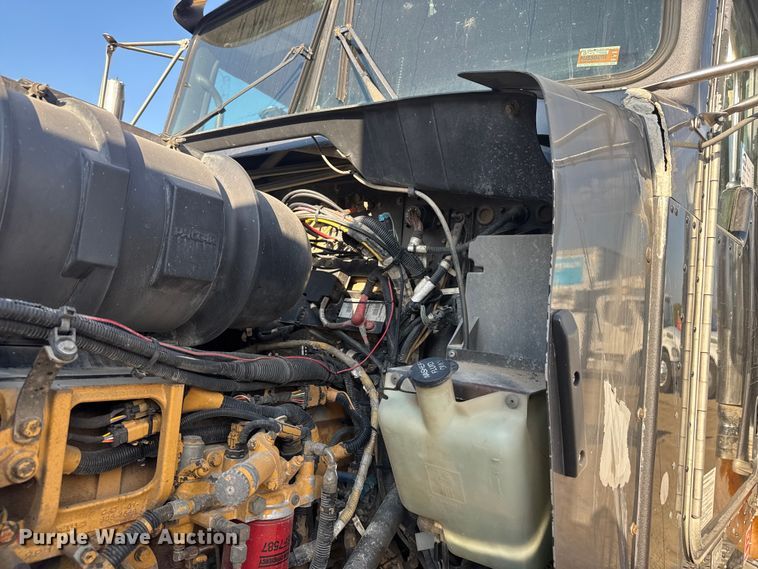 image for item DU3516 2008 Kenworth T800 dump truck