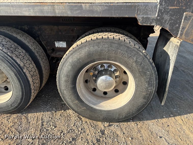 image for item DU3516 2008 Kenworth T800 dump truck