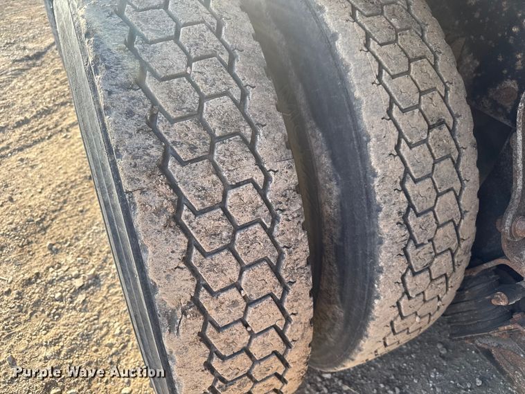 image for item DU3516 2008 Kenworth T800 dump truck