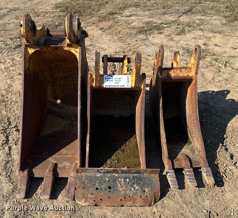 image for item DU3519 (3) backhoe buckets