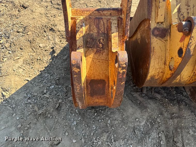 image for item DU3519 (3) backhoe buckets