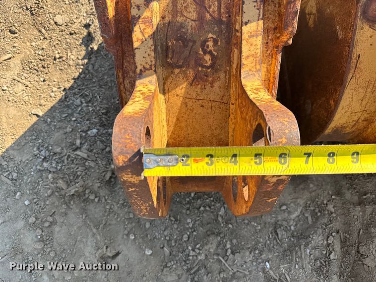 image for item DU3519 (3) backhoe buckets