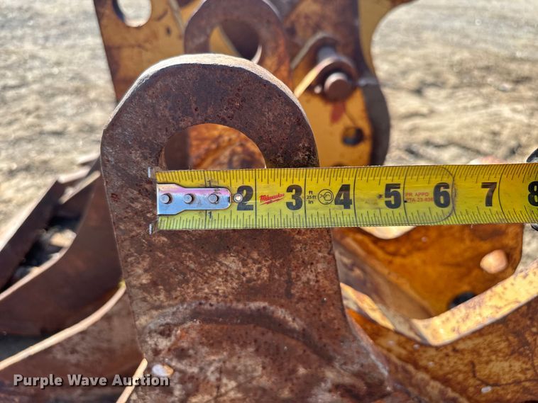 image for item DU3519 (3) backhoe buckets