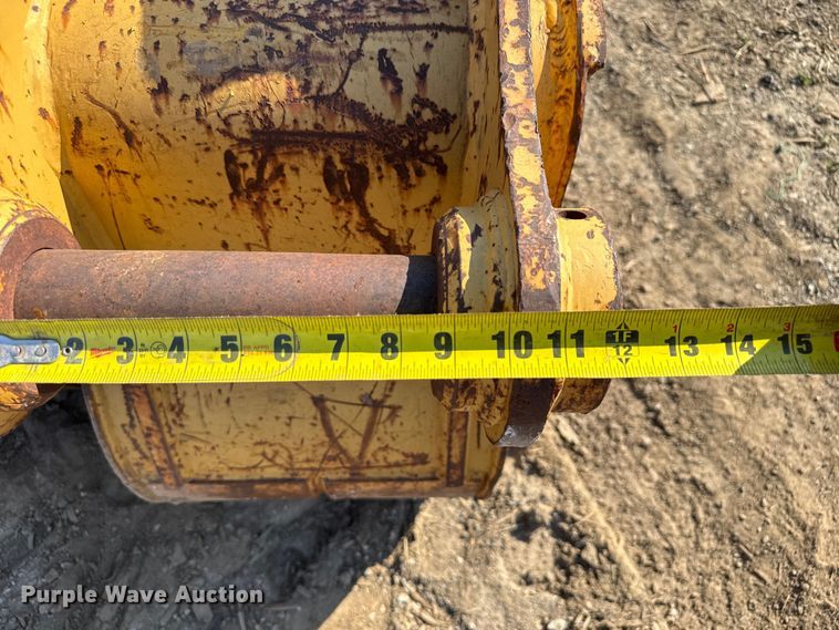 image for item DU3519 (3) backhoe buckets