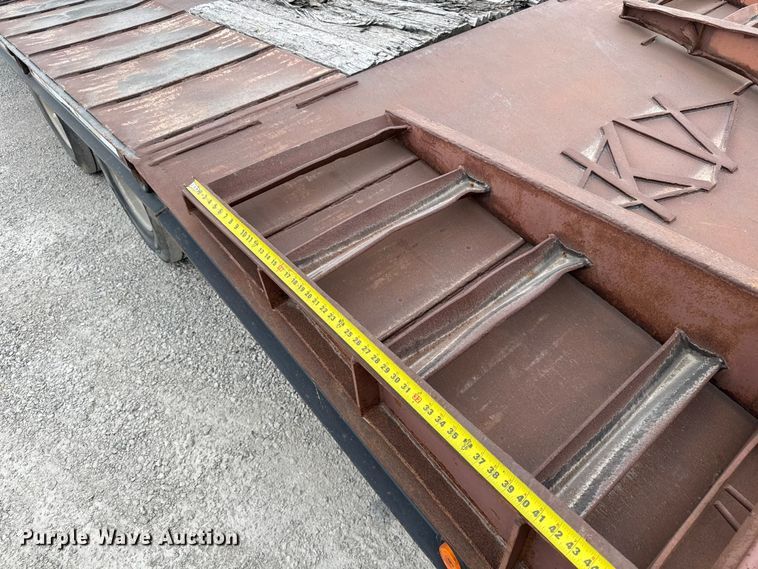 image for item DU3536 2009 Trail King TK50-432 equipment trailer