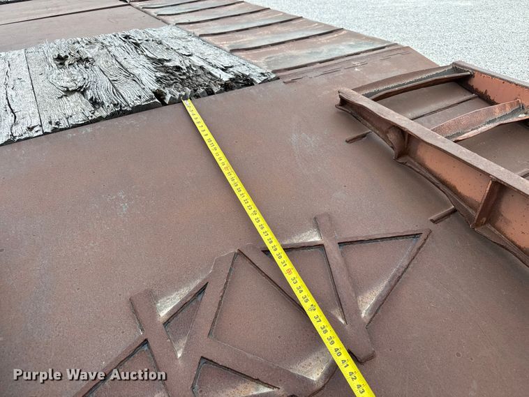 image for item DU3536 2009 Trail King TK50-432 equipment trailer