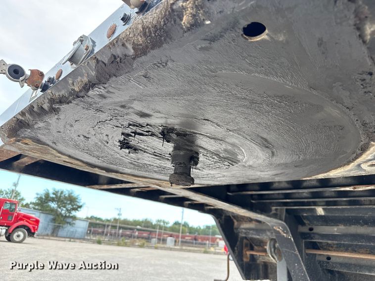 image for item DU3536 2009 Trail King TK50-432 equipment trailer