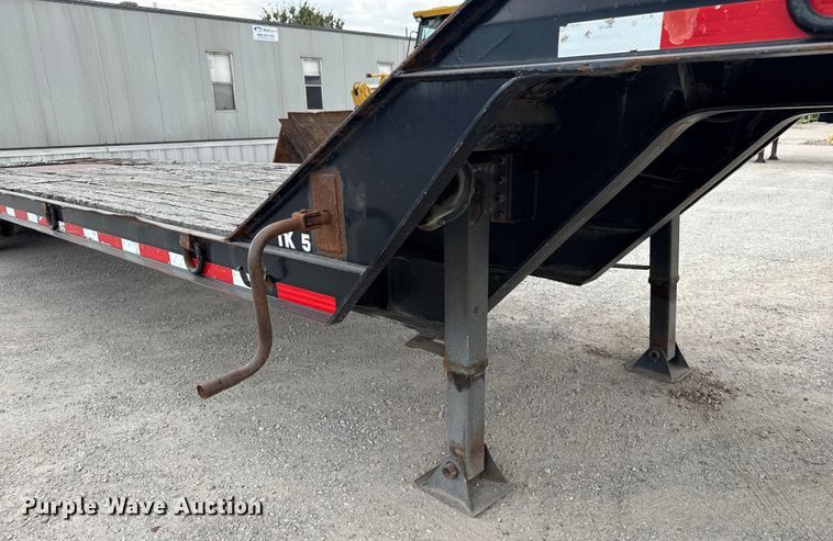image for item DU3536 2009 Trail King TK50-432 equipment trailer
