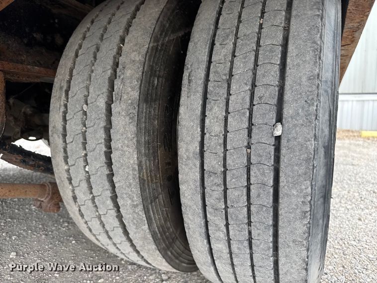 image for item DU3536 2009 Trail King TK50-432 equipment trailer