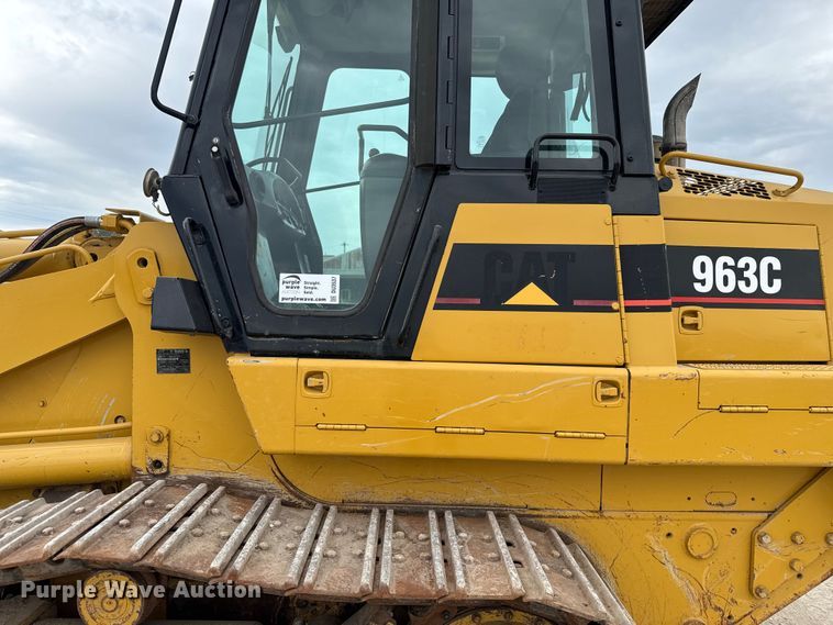 image for item DU3537 2005 Caterpillar 963C track loader