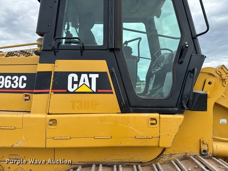 image for item DU3537 2005 Caterpillar 963C track loader