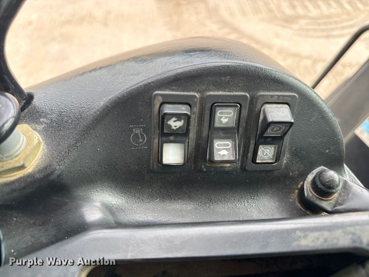 image for item DU3537 2005 Caterpillar 963C track loader