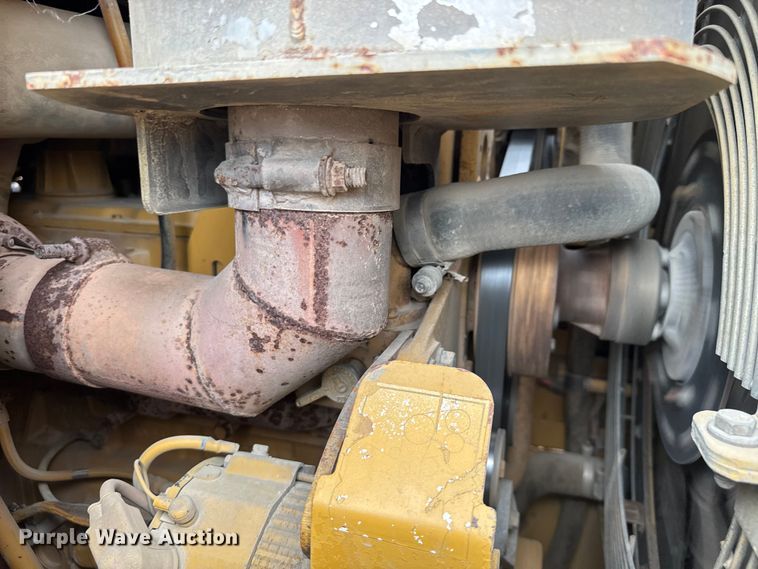 image for item DU3537 2005 Caterpillar 963C track loader