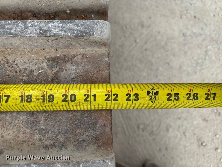 image for item DU3537 2005 Caterpillar 963C track loader