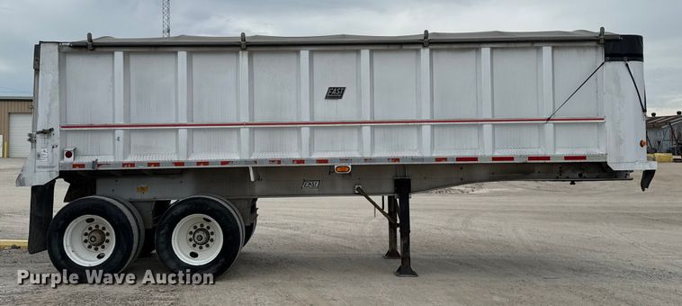 image for item DU3538 1998 East end dump trailer