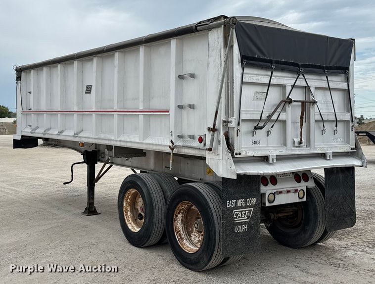 image for item DU3538 1998 East end dump trailer