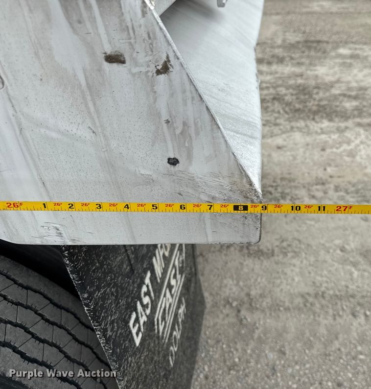 image for item DU3538 1998 East end dump trailer