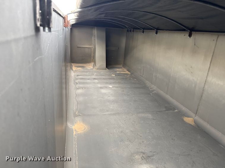 image for item DU3538 1998 East end dump trailer