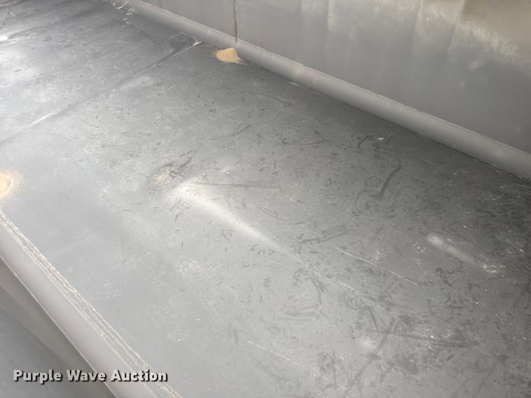 image for item DU3538 1998 East end dump trailer