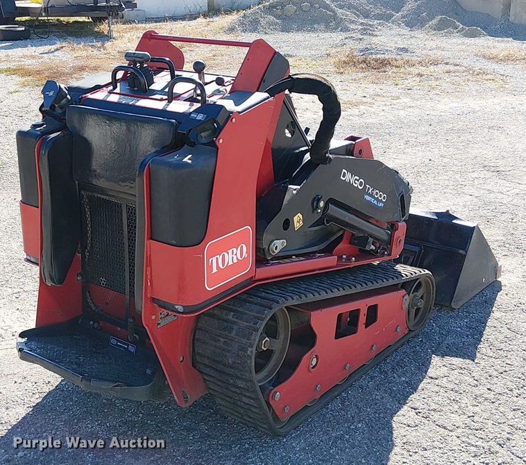 MINI CARGADOR SOBRE ORUGAS COMPACTO TORO DINGOTX1000VERTICALLIFT