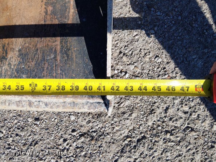 image for item DU3568 Toro Dingo TX 1000 Vertical Lift compact utility loader