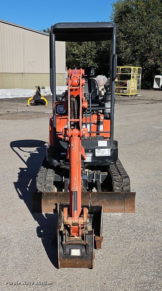 EXCAVADORA 2020 KUBOTA U17