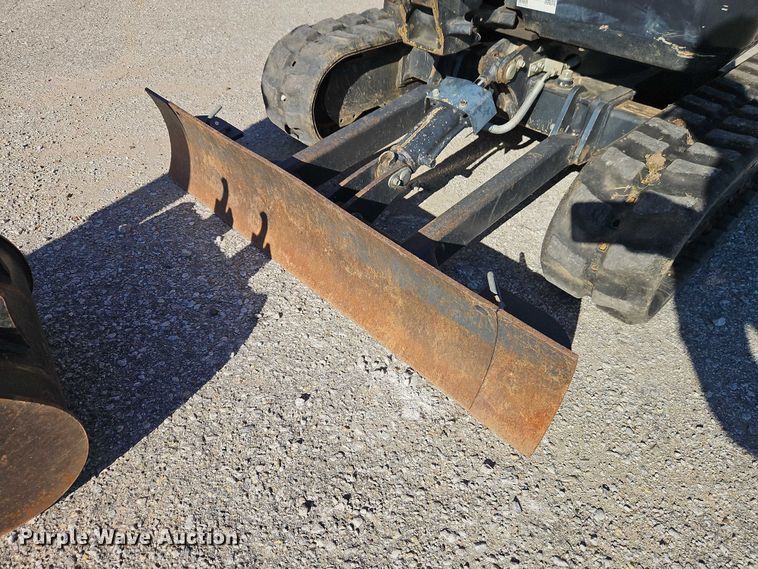 image for item DU3569 2020 Kubota U17 mini excavator