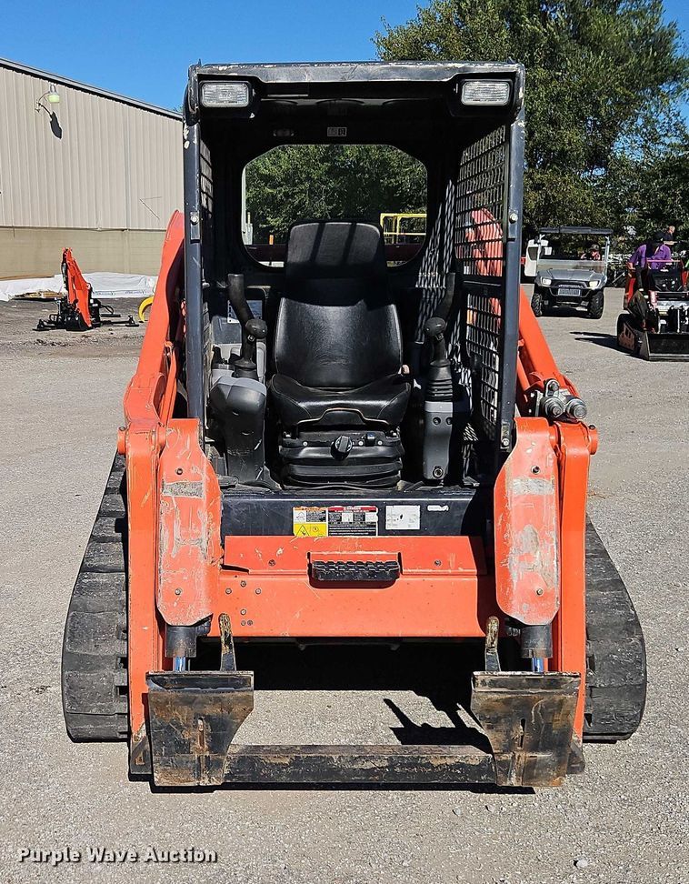 MINI CARGADOR SOBRE ORUGAS 2022 KUBOTA SVL752