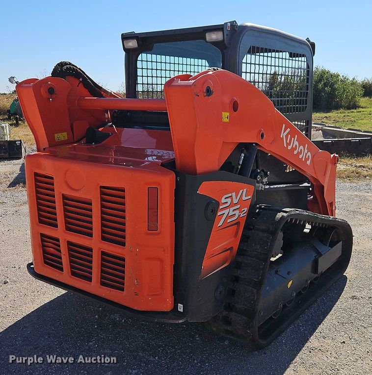 MINI CARGADOR SOBRE ORUGAS 2022 KUBOTA SVL752