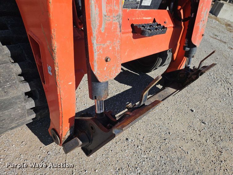 image for item DU3570 2022 Kubota SVL75-2 tracked skid steer loader
