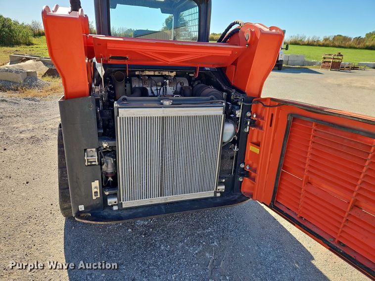 image for item DU3570 2022 Kubota SVL75-2 tracked skid steer loader