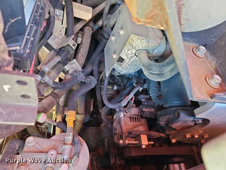 image for item DU3570 2022 Kubota SVL75-2 tracked skid steer loader