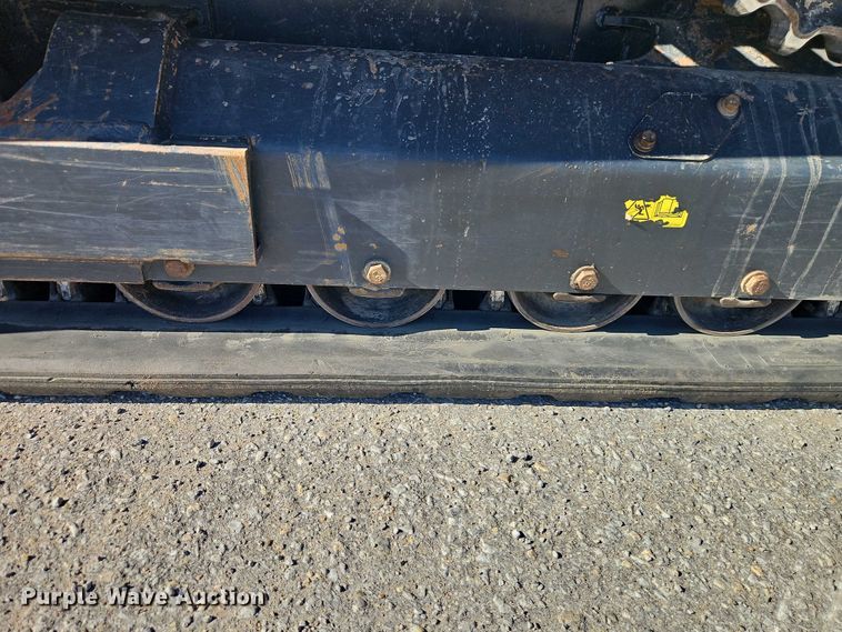 image for item DU3570 2022 Kubota SVL75-2 tracked skid steer loader