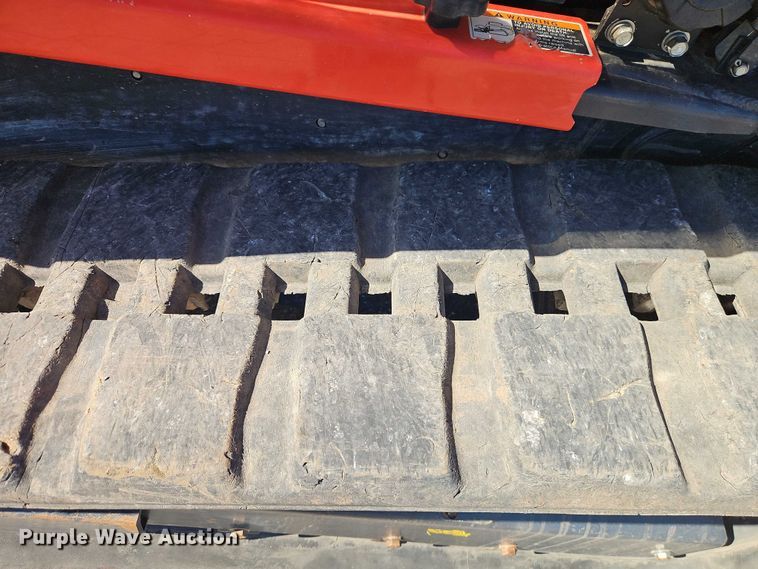 image for item DU3570 2022 Kubota SVL75-2 tracked skid steer loader