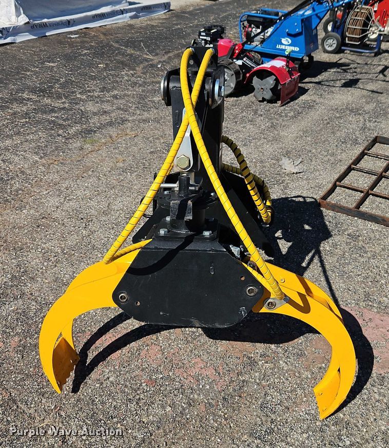image for item DU3578 Quick Attach skid steer log grapple
