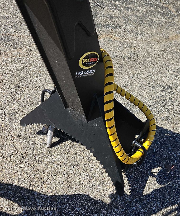 image for item DU3578 Quick Attach skid steer log grapple