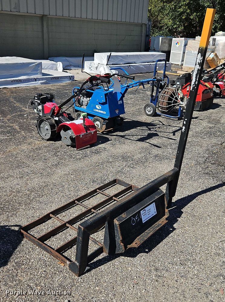 image for item DU3579 Skid steer land leveler