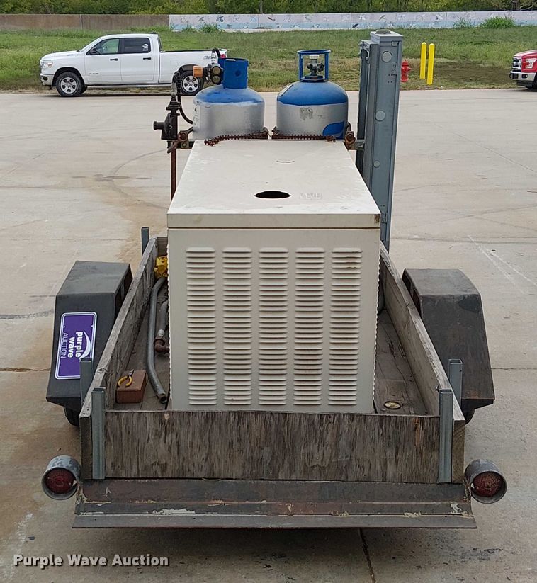 image for item DU3587 2010 Generac QT03016ANSX generator